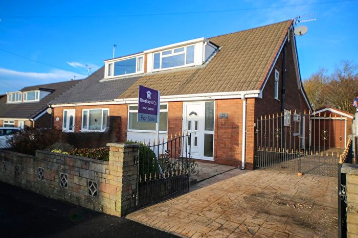 2 Bedroom Semi-Detached House For Sale In Martland Crescent, Wigan, WN6