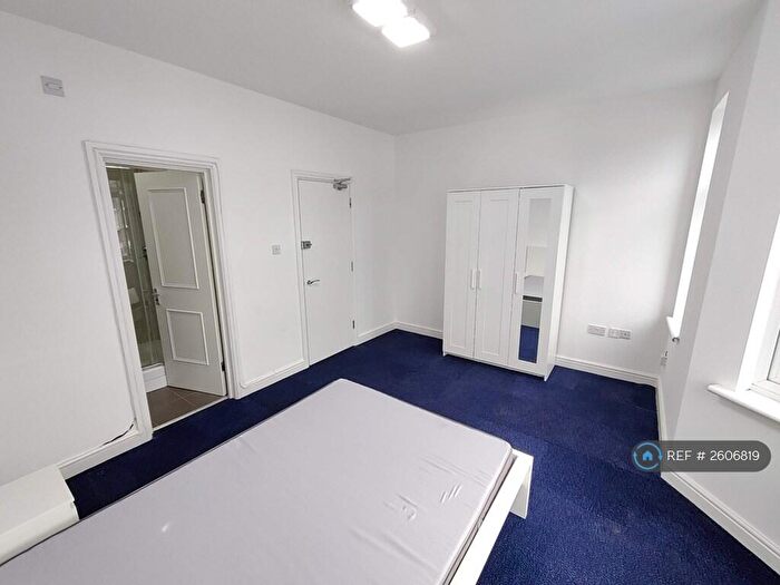 4 Bedroom Terraced House To Rent In Farnborough Avenue, London, E17