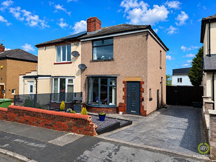 2 Bedroom Semi Detached House For Sale In Brantwood Avenue, Blackburn, BB1