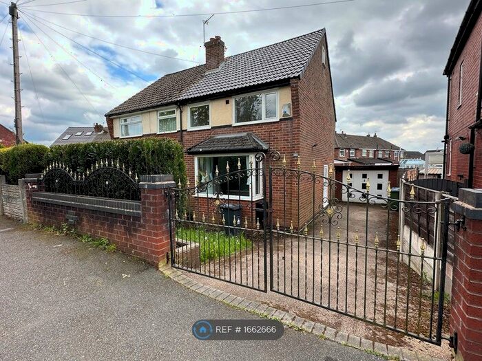 3 Bedroom Semi-Detached House To Rent In Two Trees Lane, Denton, M34