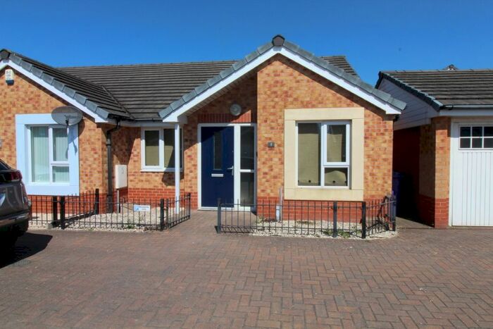 2 Bedroom Semi-Detached Bungalow To Rent In Lybro Way, Edge Hill, L7