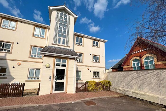 2 Bedroom Flat To Rent In Sherborne Street, Cheltenham, GL52