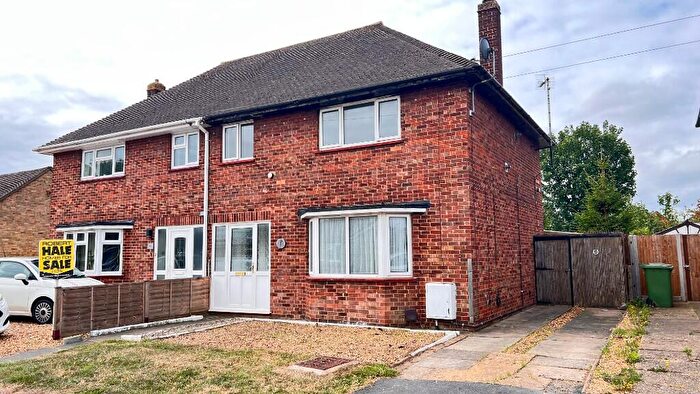 3 Bedroom Semi-Detached House For Sale In Grounds Avenue, March, Cambridgeshire, PE15