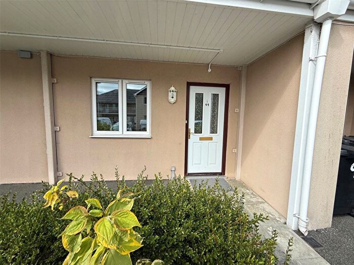 2 Bedroom Flat For Sale In Ffordd Caergybi, Llanfairpwllgwyngyll, Isle Of Anglesey, LL61
