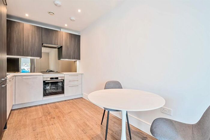 1 Bedroom Apartment To Rent In Fairhaven Drive, Reading, RG2 - Photo 3