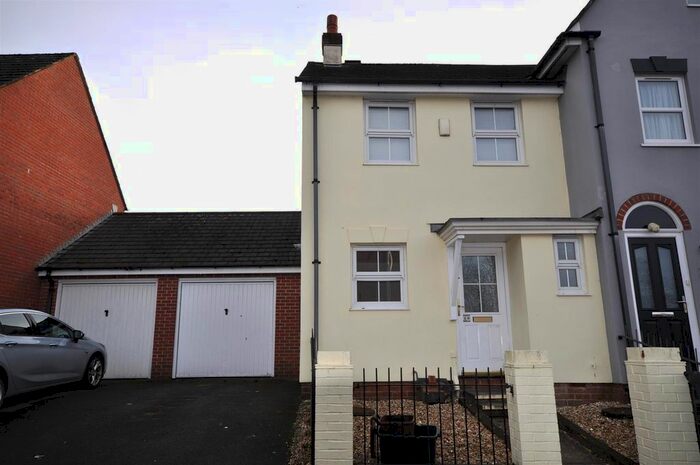 2 Bedroom End Of Terrace House To Rent In Trinity Close, Wellington, TA21