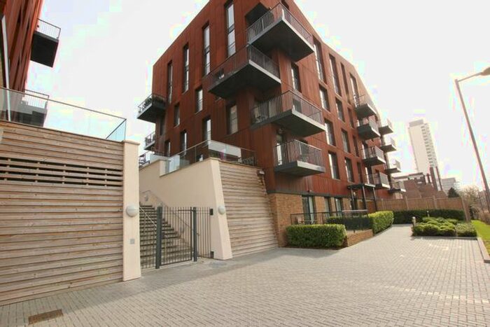 1 Bedroom Flat To Rent In Baroque Gardens, Mary Rose Square, Surrey Quays, SE16