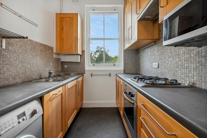 2 Bedroom Flat To Rent In Randolph Avenue, London, W9