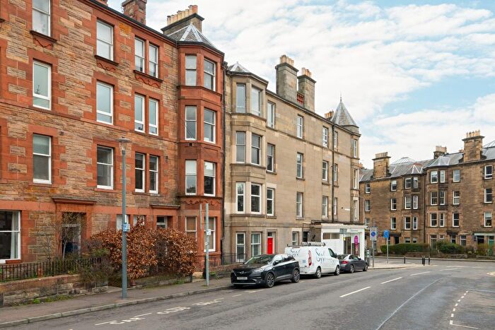 2 Bedroom Flat For Sale In Craiglea Drive, Edinburgh, EH10
