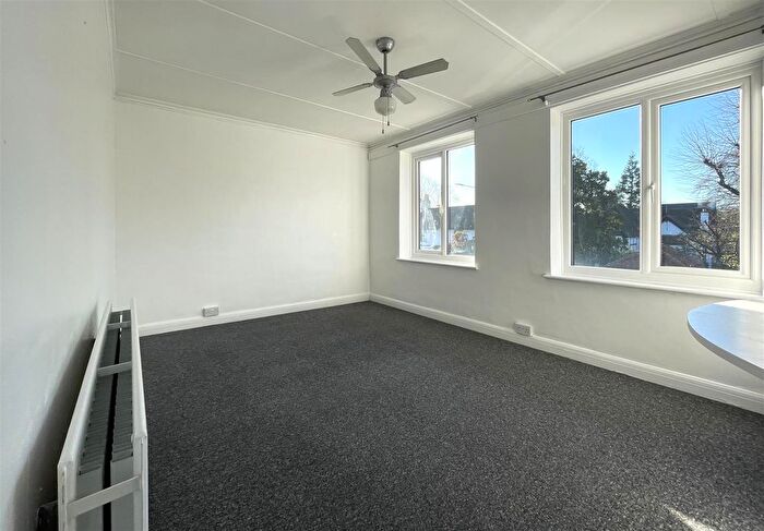 1 Bedroom Flat To Rent In Halfway Street, Sidcup, DA15