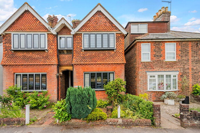 2 Bedroom Semi-Detached House For Sale In Flanchford Road, Reigate Heath, RH2
