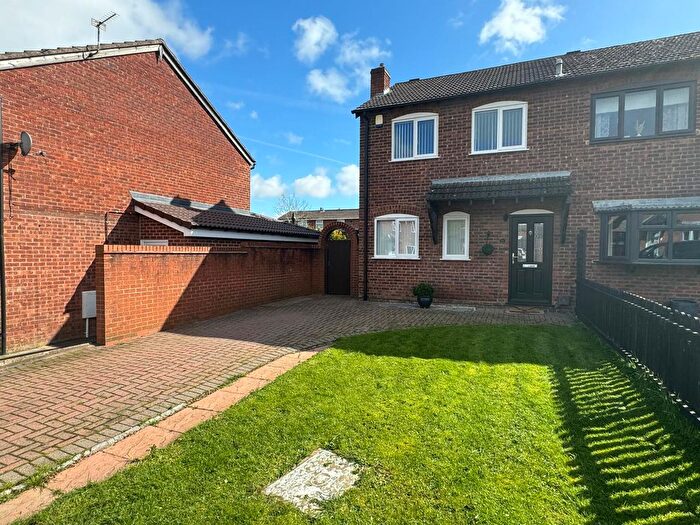 3 Bedroom Semi-Detached House To Rent In Merlin Way, Woodville, Swadlincote, DE11