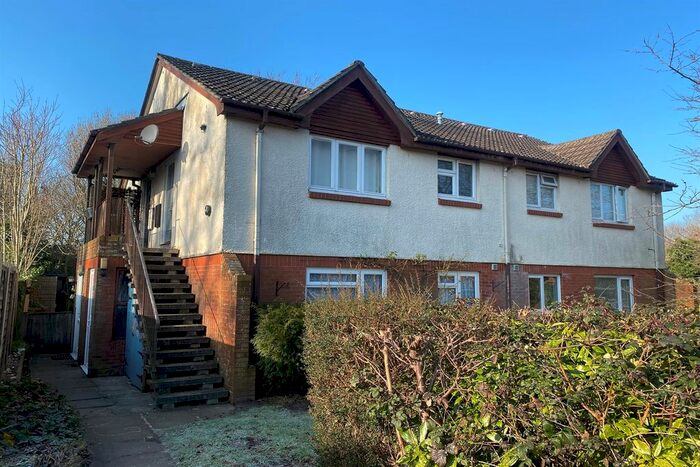 Studio To Rent In Kings Road, Petersfield, Hampshire, GU32