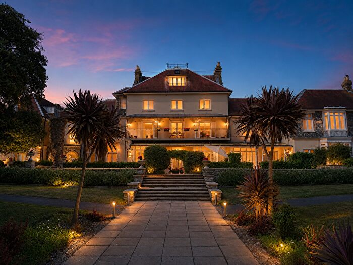 2 Bedroom Flat For Sale In Belmont House, Ramsgate, CT11