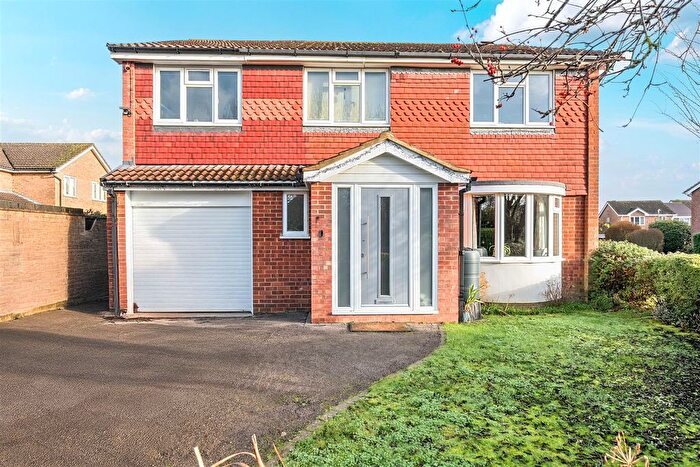 5 Bedroom Detached House For Sale In Fitzwilliam Road, Bearsted, ME14