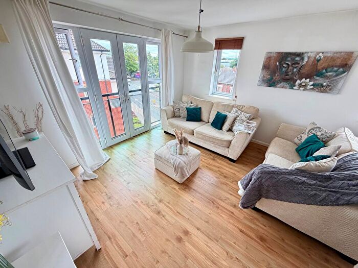 2 Bedroom Apartment To Rent In Barnsdale Close, Loughborough, LE11