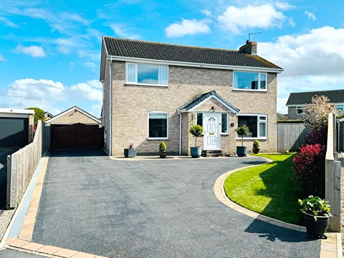 4 Bedroom Detached House For Sale In Fairfields Drive, Skelton, York, YO30