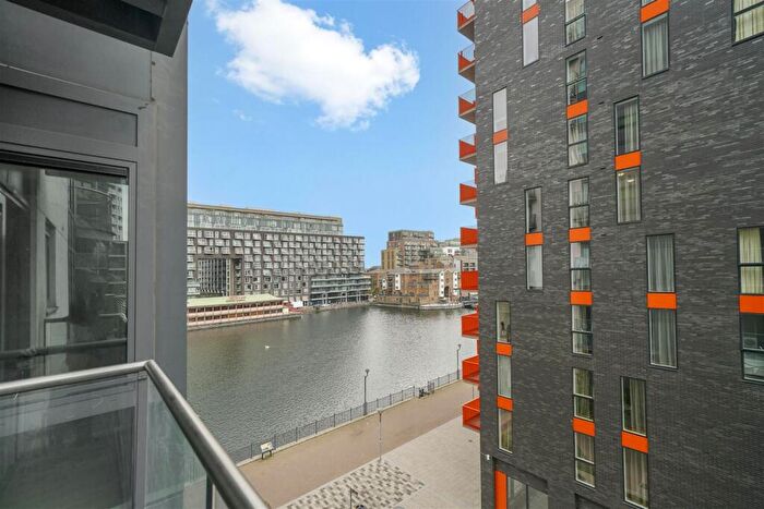1 Bedroom Apartment To Rent In Millharbour, Canary Wharf, E14