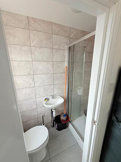 3 Bedroom Flat To Rent In Northolt Road, South Harrow, HA2