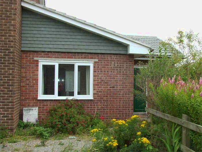 1 Bedroom Flat To Rent In Blakeney Grove, Nailsea, BS48