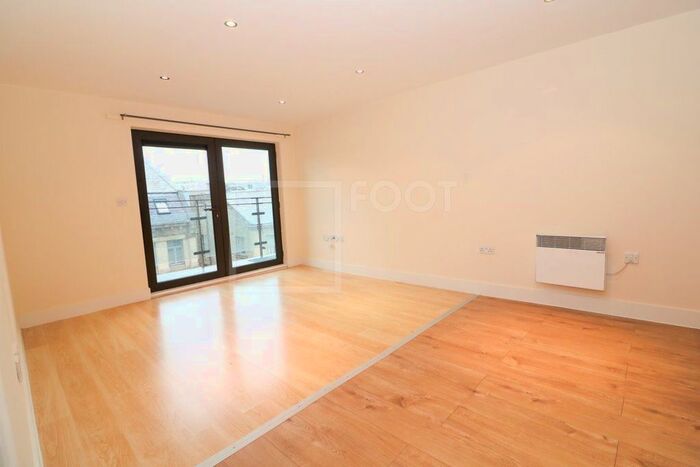 2 Bedroom Flat To Rent In Unfurnished, The Empress, Bradford BD1