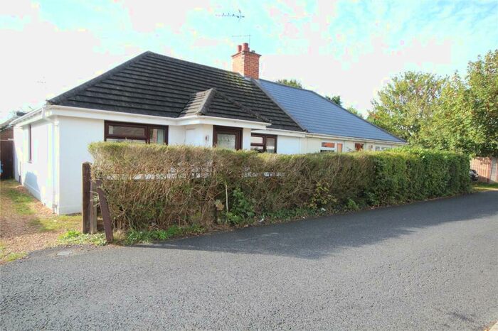 3 Bedroom Bungalow To Rent In Cloughs Road, Ringwood, Hampshire, BH24