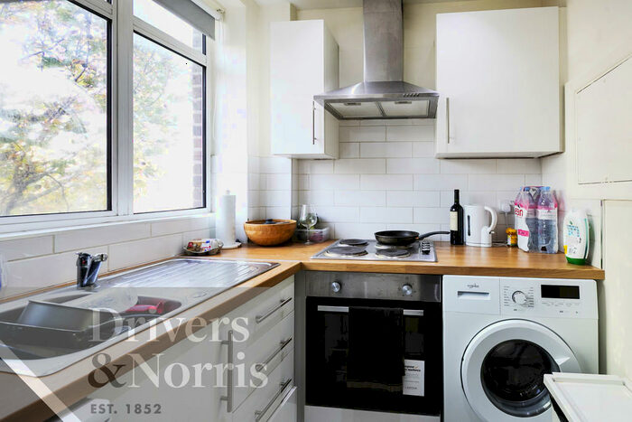 Apartment To Rent In Euston Road, Warren Street, London, NW1