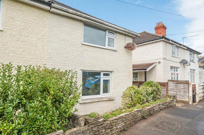 1 Bedroom Maisonette For Sale In Beaulieu Road, Christchurch, BH23
