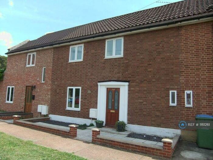 3 Bedroom Terraced House To Rent In Bankside, Thames Ditton, KT7