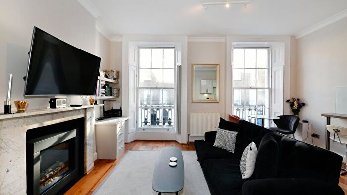 1 Bedroom Apartment To Rent In Balcombe Street, Marylebone, London, NW1