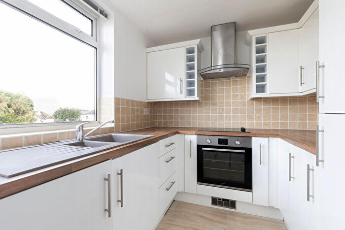 2 Bedroom Apartment To Rent In Battledown Priors, Cheltenham, GL52