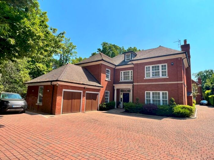 5 Bedroom Detached House To Rent In London Road Ascot, SL5