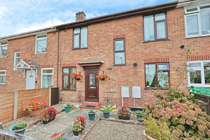 3 Bedroom Terraced House For Sale In Bixley Close, Norwich, Norfolk, NR5