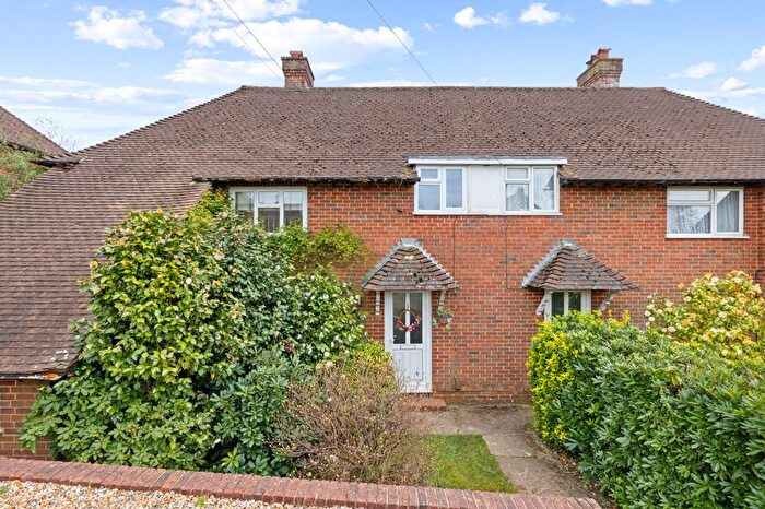 3 Bedroom Semi Detached House For Sale In Sun Brow, Haslemere, GU27