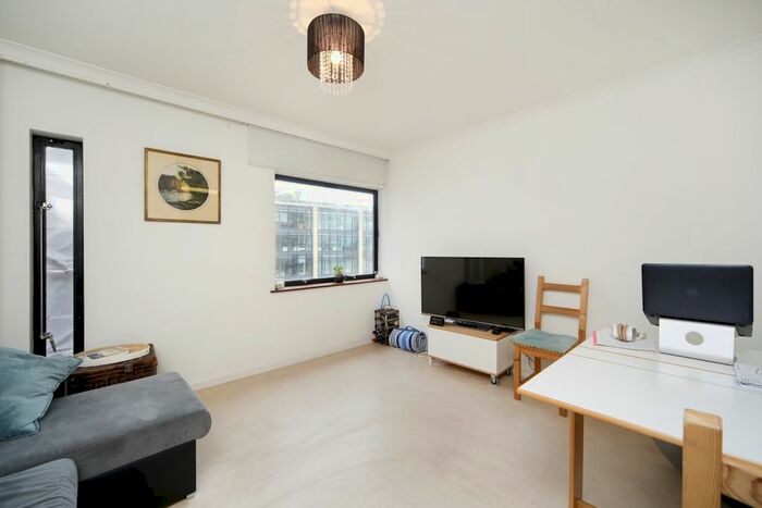 1 Bedroom Flat To Rent In Upper Thames Street, London, EC4V