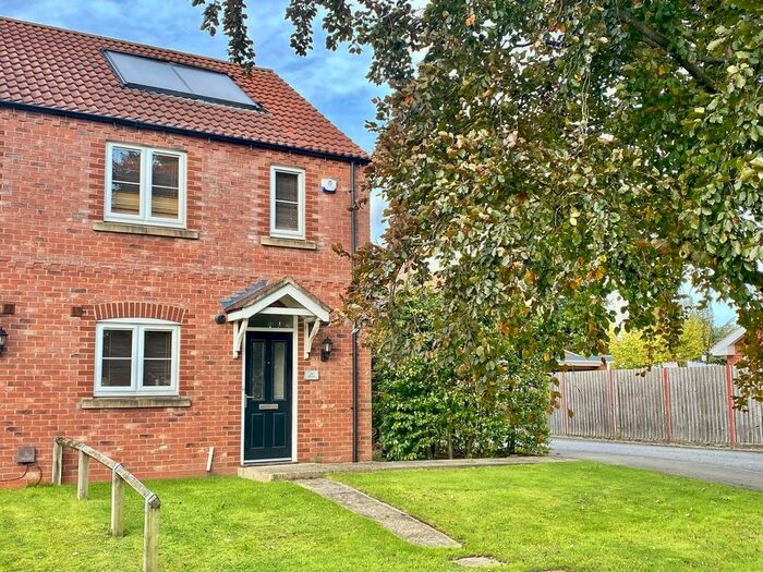 3 Bedroom Semi-Detached House For Sale In Mill Lane, Wigginton, York, YO32