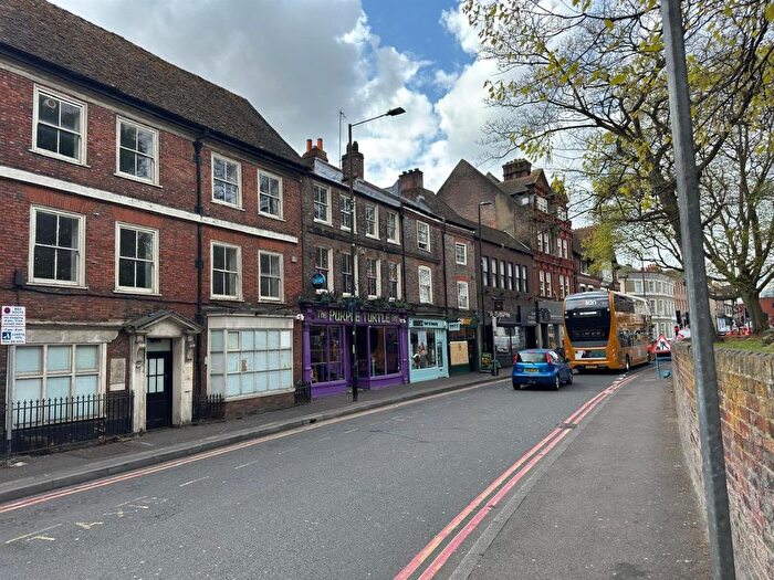 Studio To Rent In Bridge Street, Reading, RG1