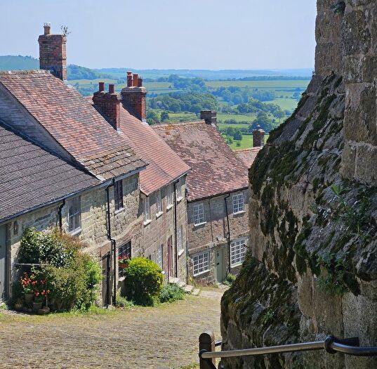 2 Bedroom Cottage To Rent In Gold Hill, Shaftesbury, Dorset, SP7