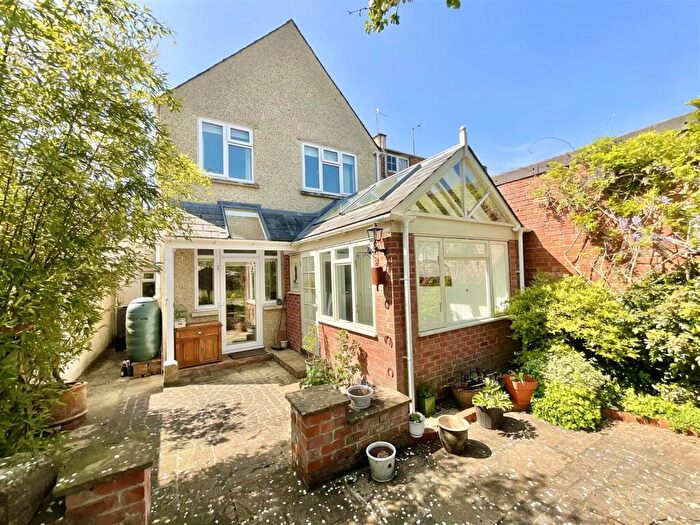 3 Bedroom House For Sale In Victoria Road, Cirencester, GL7