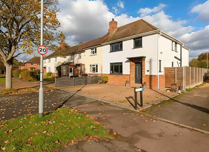 4 Bedroom Semi Detached House For Sale In Green Leys, St. Ives, PE27