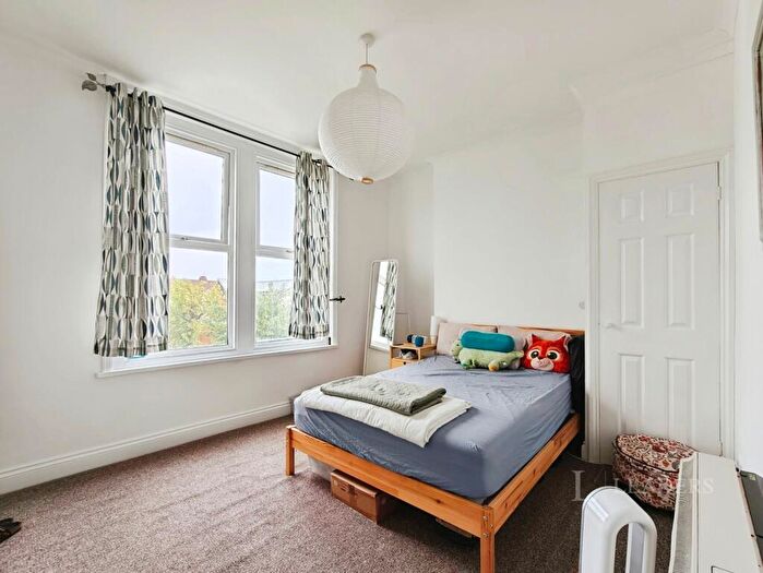 1 Bedroom Flat To Rent In Royal Court Apartments, London Road, PO2