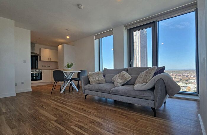 2 Bedroom Flat To Rent In Michigan Point Tower D, Michigan Avenue, Salford, Lancashire, M50