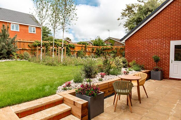 3 Bedroom Semi-Detached House For Sale In Woodbury Manor, Hailsham, BN27