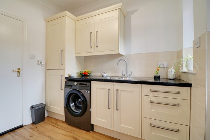 4 Bedroom Detached House For Sale In Rooklands, Scotter, Gainsborough, DN21