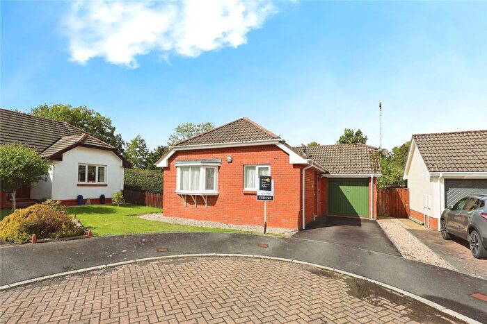 2 Bedroom Bungalow For Sale In Hele Close, Roundswell, Barnstaple, EX31