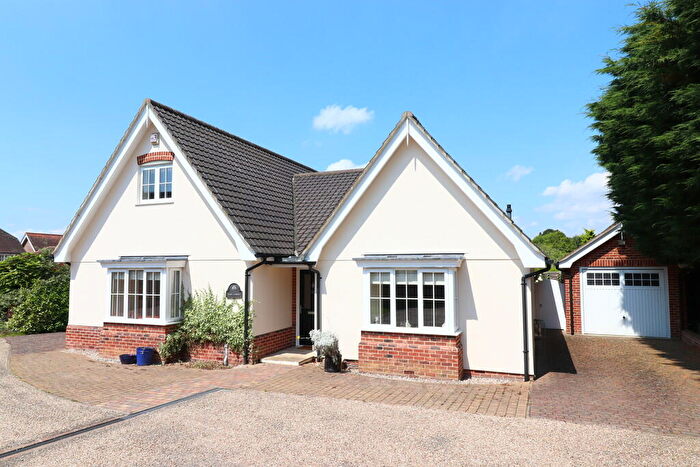 3 Bedroom Chalet To Rent In The Drift, Capel St. Mary, IP9
