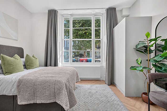 Studio To Rent In Inverness Terrace, London, W2