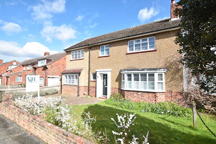 4 Bedroom Semi Detached House For Sale In West Farm Close, Ashtead, KT21