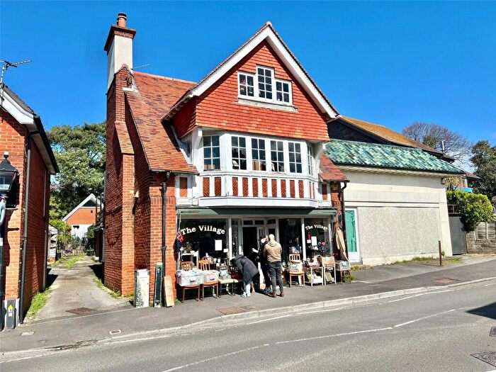 4 Bedroom Semi-Detached House For Sale In High Street, Milford On Sea, Lymington, Hampshire, SO41