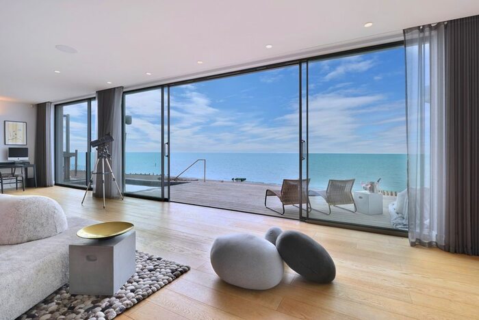 4 Bedroom Detached House To Rent In Western Esplanade, Hove, East Sussex, BN41